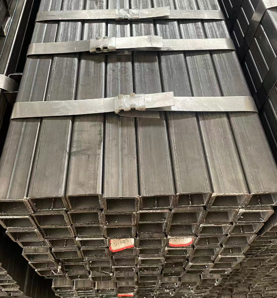 嘉定工业用梯子 镀锌管焊接梯子 铁梯子方管梯